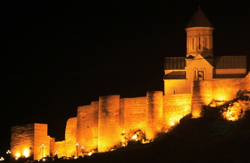крепость Нарикала