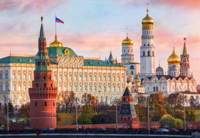 Россия – самая большая страна в мире, и ее могучие масштабы отражаются в великолепии ее культуры и природной красоте. Красочная, замысловатая и монументальная Россия должна быть в списке мест отдыха каждого.
